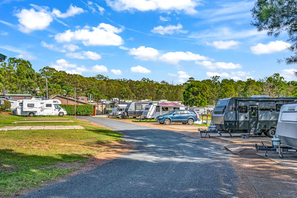 Country Acres Caravan Park has various Powered Caravan Sites.